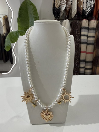 Collar Pearl & Heart Dorado
