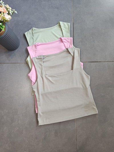 Remera escote cuadrado 