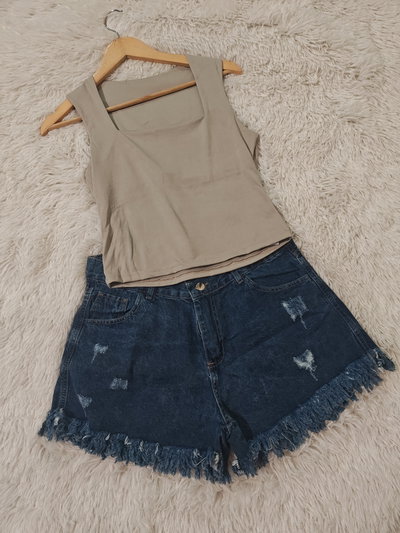 Shorts y musculosa 