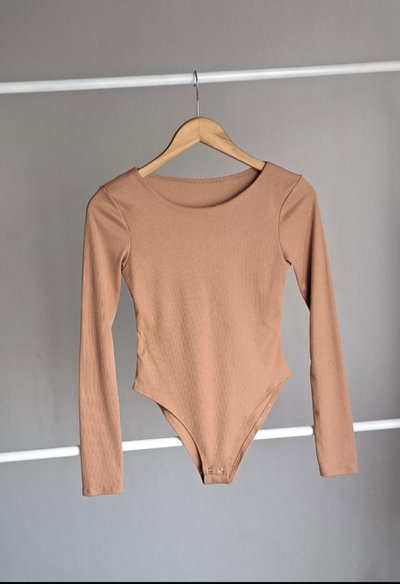 Body manga larga cuello redondo 