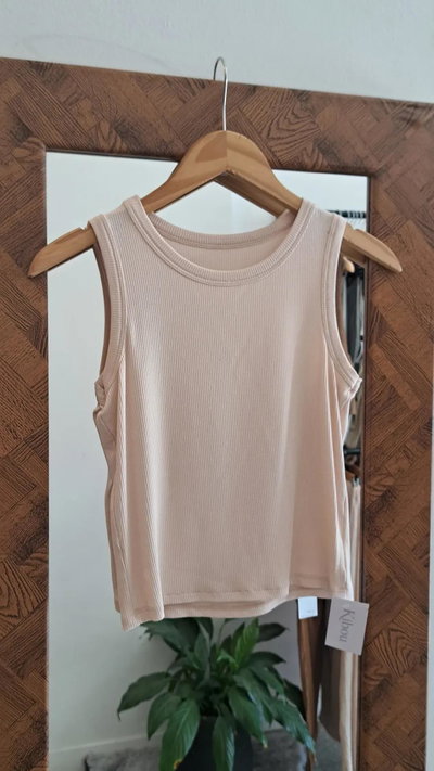 Musculosa básica 
