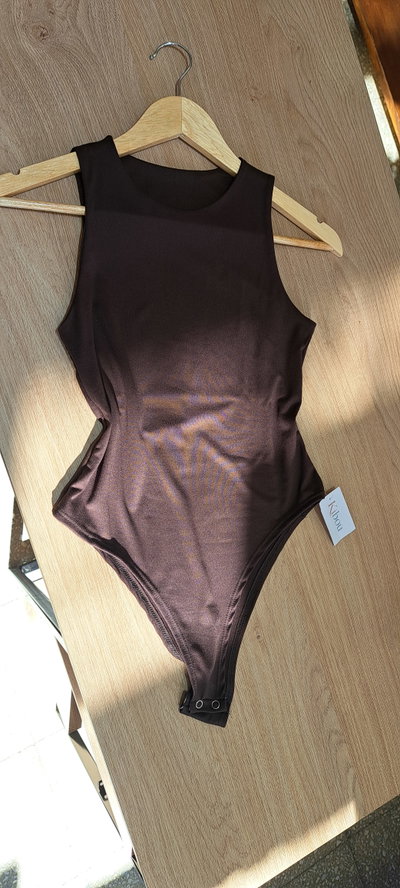 Body musculosa corte americano