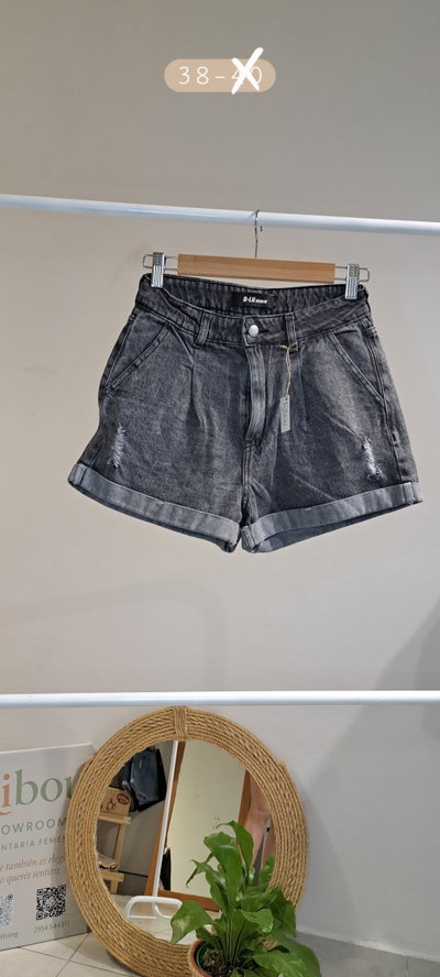 Short jeans rotura y dobles 