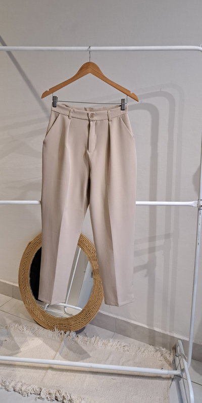 Pantalon sastrero pinzado estilo baggy
