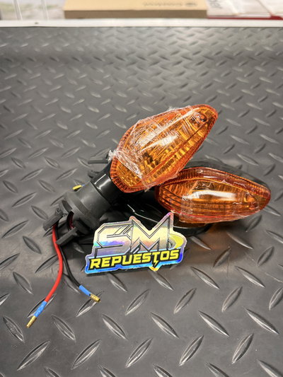 Guiños Traseros Honda New Titan 150 a Presión 