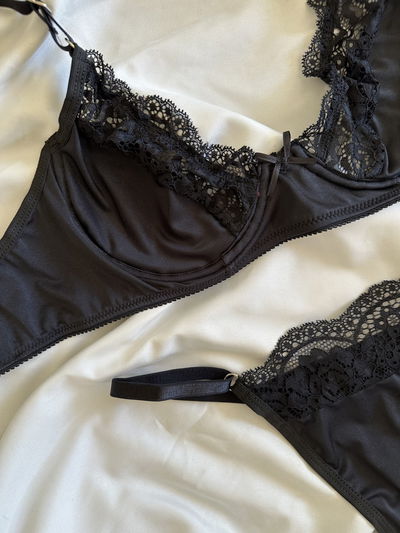 SET AMBER MICROFIBRA -black-