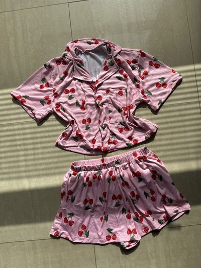 PIJAMA CEREZAS -7 talles-