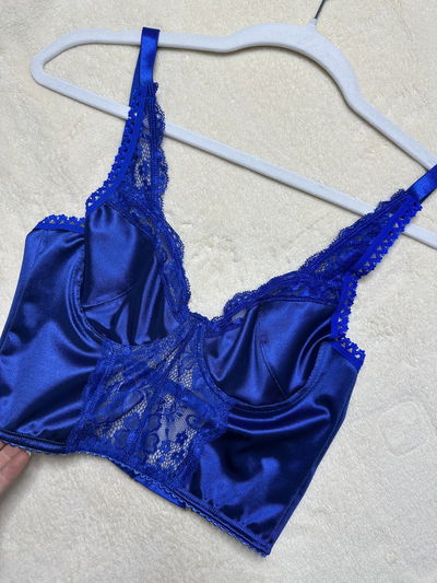 TOP DIANA AZUL SATEN -85 al 120-