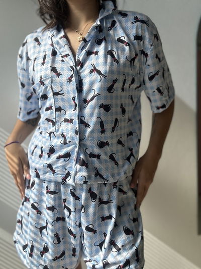 PIJAMA GATITOS -7 talles-