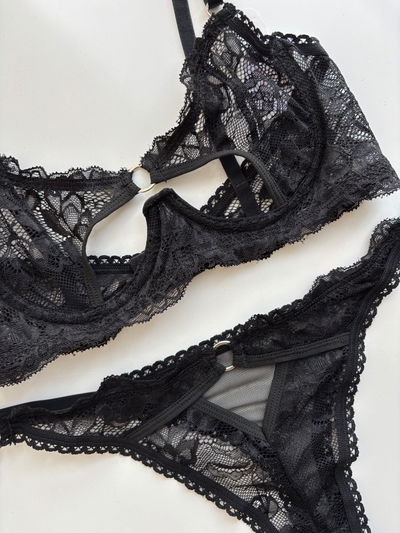 SET FREYA BLACK -8 talles-