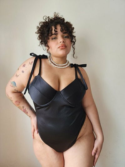 BODY EMMA SATEN NEGRO -8 talles-