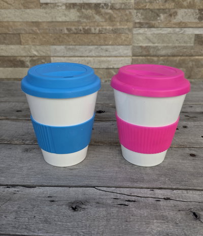 Vaso Cónico de Polímero - Tapa y Agarre de Silicona