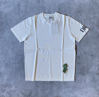DIOR