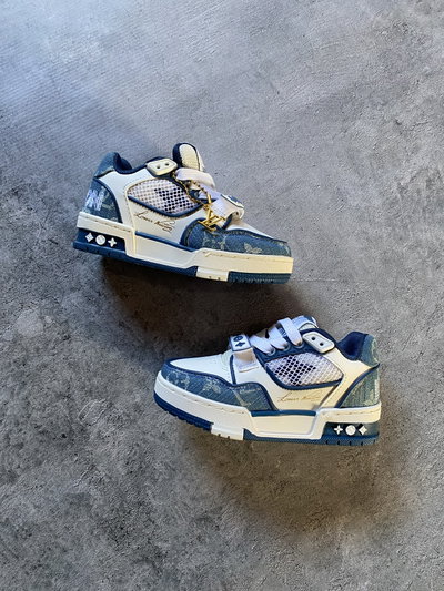LV