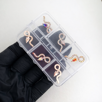 Aplique strass serpientes varios