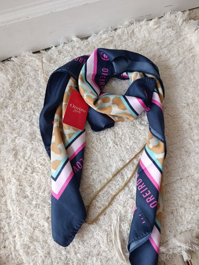 Pañuelo de Seda Art 16