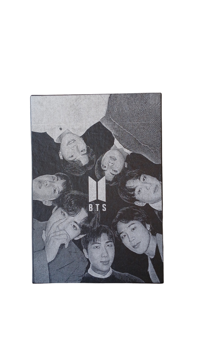 Colección BTS — (Mate de algarrobo)