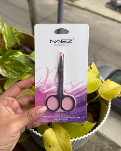 Tijera Naez