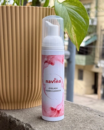 Espumero limpiador de pestañas NAVINA