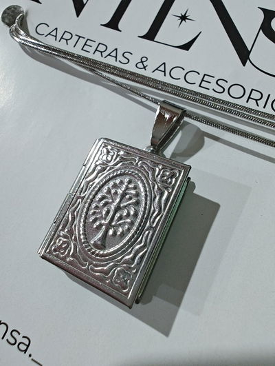 COLLAR AQ RELICARIO LIBRO