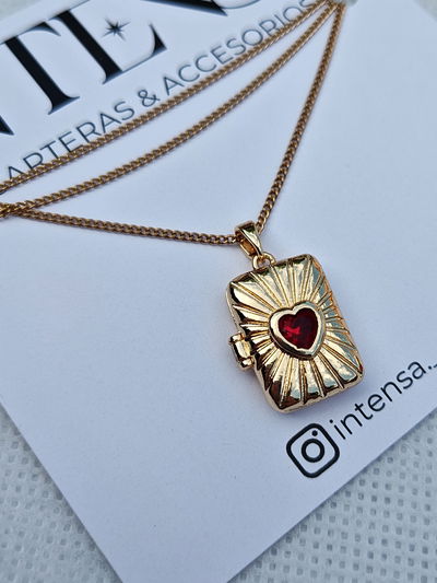 COLLAR AD RELICARIO EVA ❤️