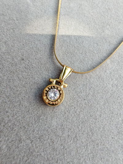 COLLAR BVLGARI DORADO CRISTAL