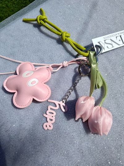 LLAVERO / CHARM TULIPAN