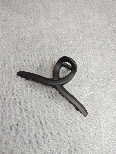 BROCHE LUNA MEDIANO NEGRO