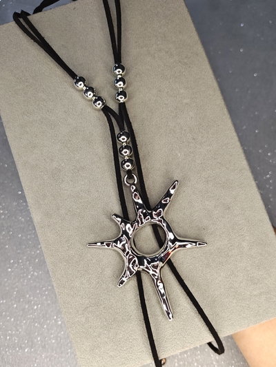 CHOCKER LALI