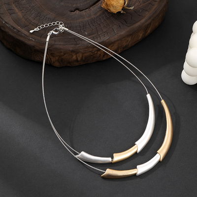 Collar Aurora II de Diseño Combinado con Dorado de Aleación de Zinc