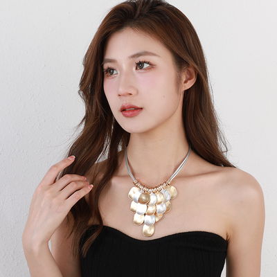 Collar Con Cordon Gris Multidije Donata