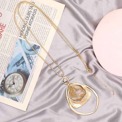 Collar colgante dorado con piedra | Mayorista