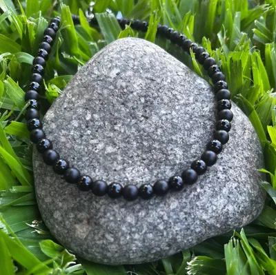 Collar de Obsidiana Negra y Ónix Mate con Acero