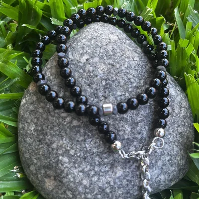 Collar Obsidiana Negra 6mm y Hematites 5mm | NEMEscudo