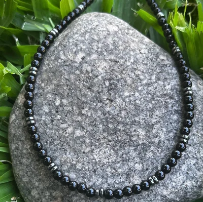Collar Obsidiana y Hematite 4mm con Acero Quirúrgico | NEMEscudo