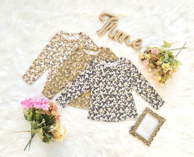 CAMISETA MODAL SOFT FLORES NENA