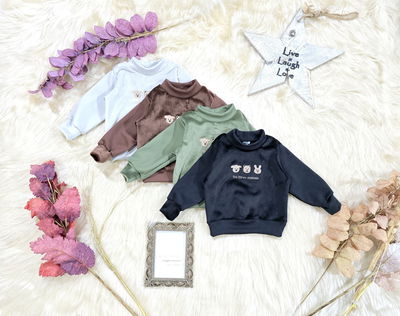 BUZO JERSEY CON PIEL 3 OSITOS BEBÉ