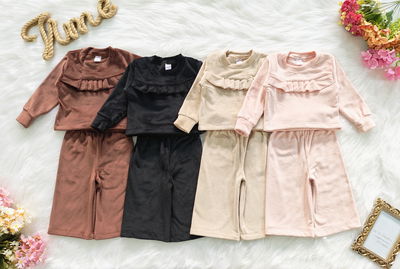 CONJUNTO PLUSH BIFAZ LISO BUZO + PALAZO BEBA