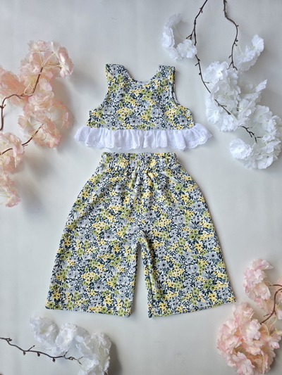 Conjunto Bruselas flores musculosa y palazo  beba - PACK X5
