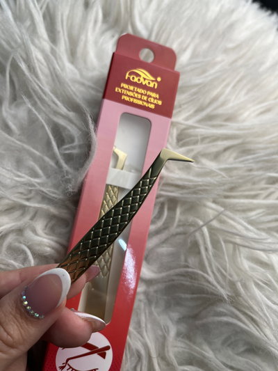 Pinza L volumen artesanal y tecnológico