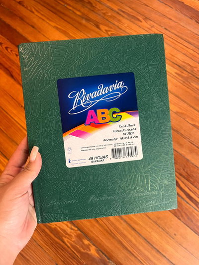 Cuaderno Rivadavia ABC rayado x50 hojas tapa lisa