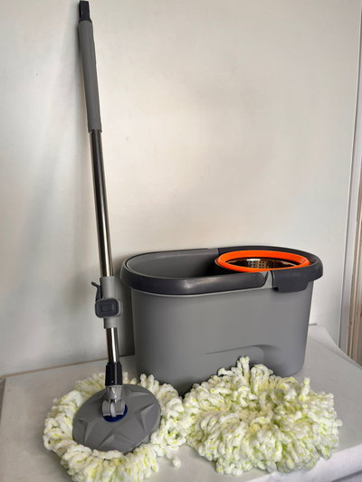 Juego de balde centrífugo con mopa giratoria y mango de acero inoxidable