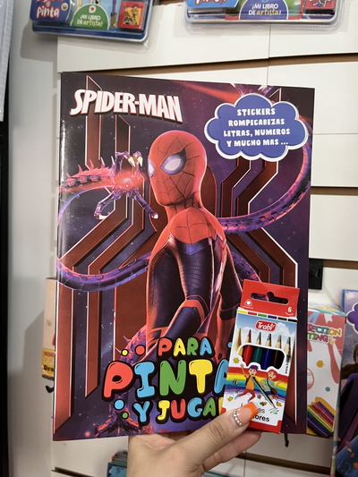Libros para colorear + Stickers +6 lápices de colores  Personajes