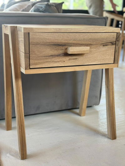 Mesa De Luz Nórdica 