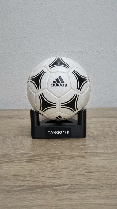 Soporte pelota fútbol