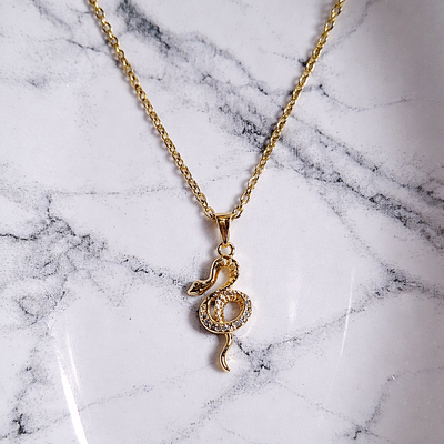 ✨COLLAR COBRA GOLD✨