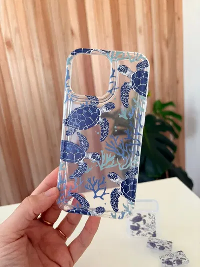 Funda Tortugas Océano + Protector de cargador regalo