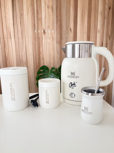 Set Charly Imitación Stanley / Pava eléctrica, Yerbero, azucarero, mate y bombilla 