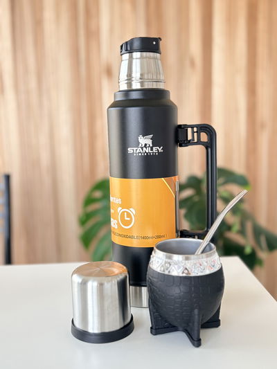 Termo Imitación Stanley 1.4L + Mate y Bombilla de Regalo - Negro