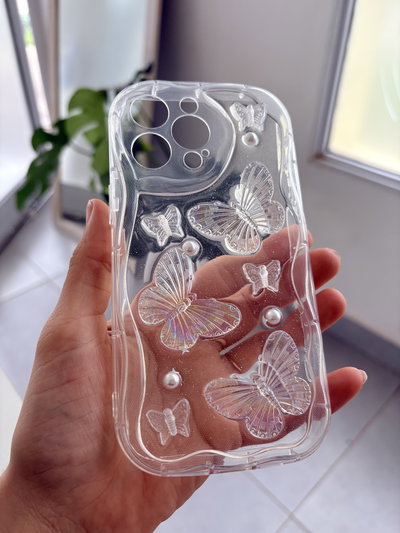 Funda Mariposas brillos - Iph 14PM